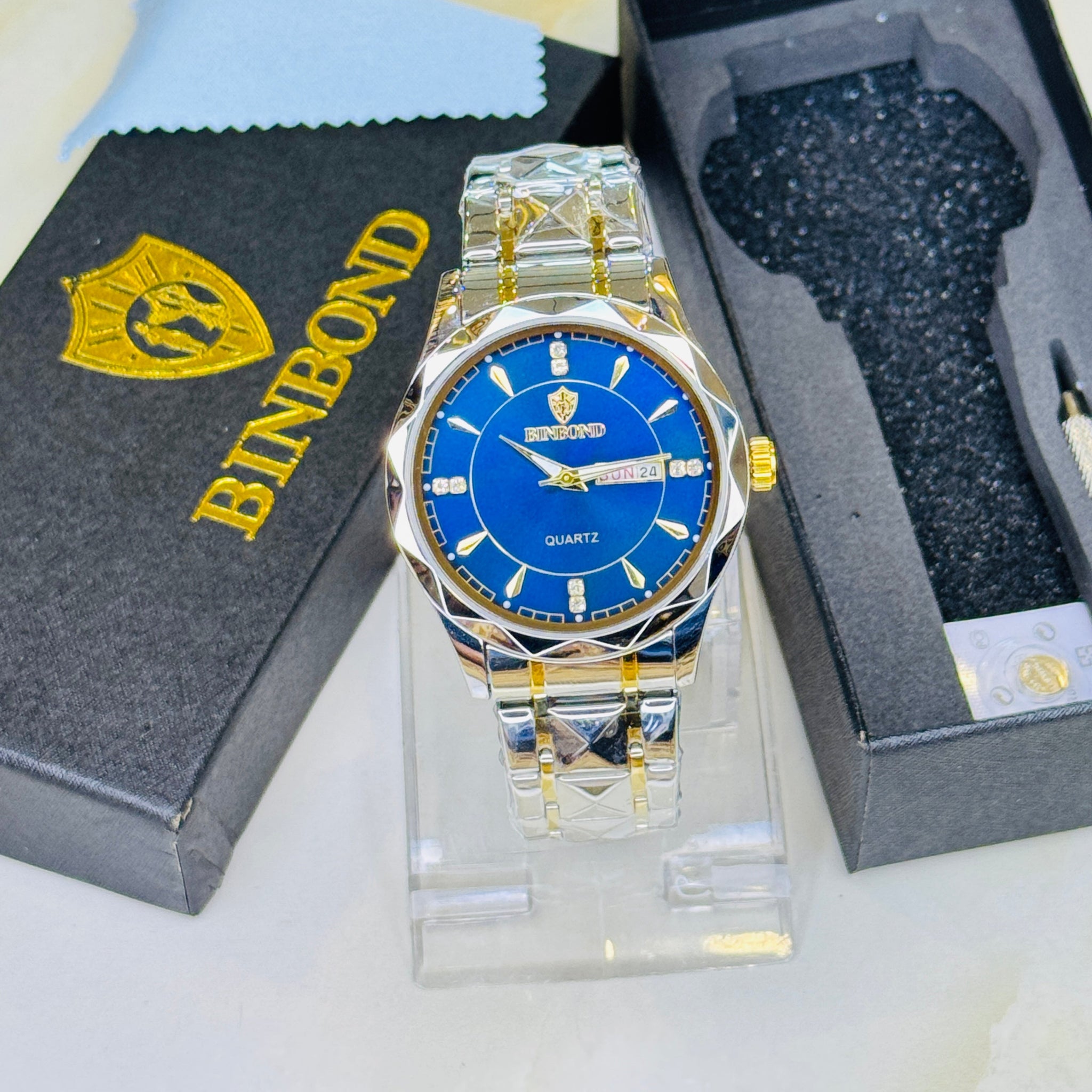 Two Tone Binbond Ocean Prism Dial Watch